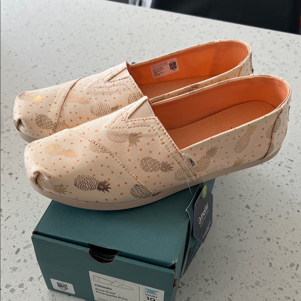 Toms Cream Pineapple Print Flats